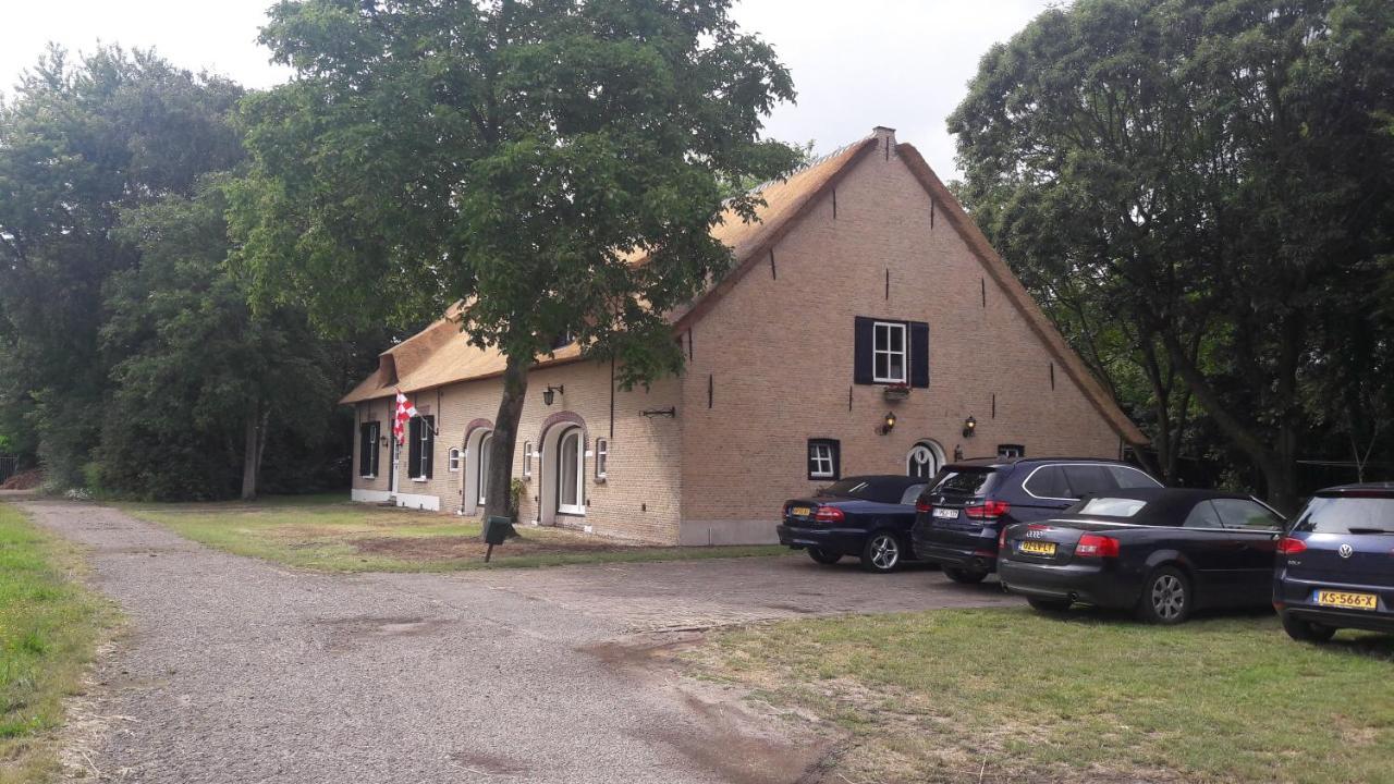B&B Charming Farmhouse Prinsenbeek Kültér fotó