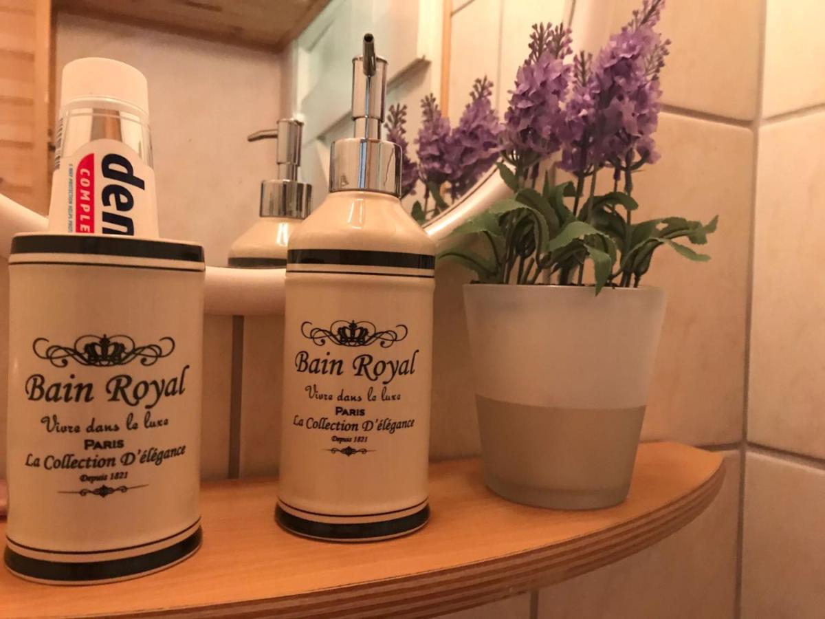 B&B Charming Farmhouse Prinsenbeek Kültér fotó